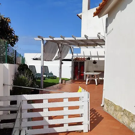 Moradia Com Piscina *
